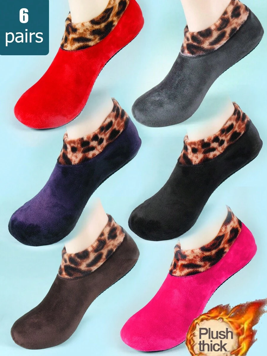 1pair Black Leopard Print Coral Velvet Anti-Slip Soft Indoor Floor Socks, Women Winter Warmth Socks With Non-Slip Dots And Plush Lining