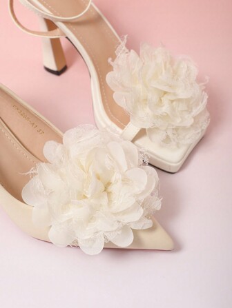 1對(2入)DIY鞋裝飾白色蕾絲花型鞋扣網眼蝴蝶結款式，適用於高跟鞋和運動鞋，適合婚禮和派對