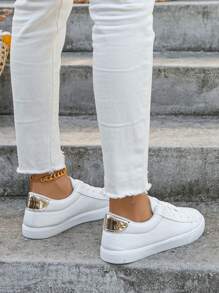 Women Plus Size White Casual Lace-Up Outdoor Shoes, Comfortable Low-Top Flat Casual Sports Sneakers