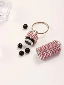 1 علبة أقراص لامعة محمولة، حاوية أقراص للسفر، زجاجة مزينة بالراين ستون مقاومة للماء، حامل أقراص صغير مع سلسلة مفاتيح، علبة تخزين أقراص صغيرة جميلة للخارج والمدرسة والسيارة، إكسسوارات حقيبة جوثيك Y2K، أشرطة رقبة مع حامل بطاقة هوية، إكسسوارات سيارة، تميمة حقيبة - متعدد الألوان - مشاهدة 2