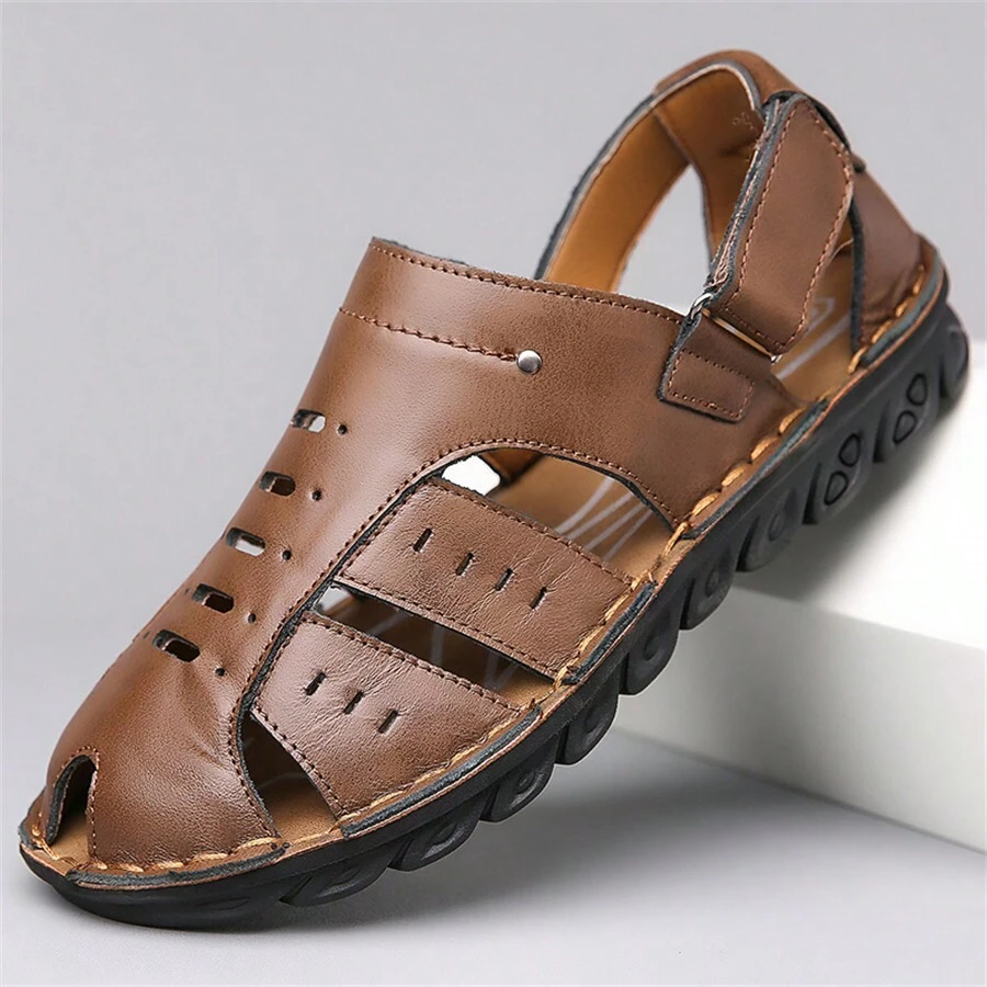 Men Slip-Resistant Sandals, Summer 2024 New Wear-Resistant Cowhide Closed Toe Anti-Collision Toe Sandals - Brown - View 1