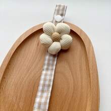 1 pieza Clip de chupete con flor de tela y mordedor (chupete no incluido), para Navidad - Flor beige de cinco pétalos - Ver 7