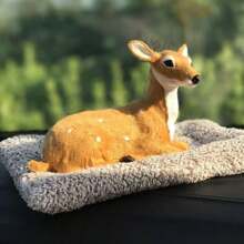 1 件逼真毛绒鹿靠垫汽车装饰饰品