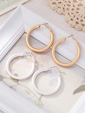 1pair Simple & Elegant Matte Finish Metallic Hoop Earrings With A Sense Of Superiority For Women To Wear In Daily Life And Any Occasions