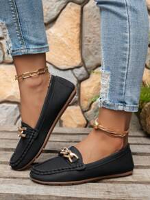 Women's Metal Chain Decorated Round Toe Flat Casual Slip-Resistant Black Loafers For Spring And Autumn