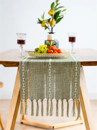 1pc Modern Simple Style Green Jacquard Handmade Knitted Fringe Table Runner, Suitable For Home Kitchen Dining Table Decoration And Wedding Decor Tablecloth