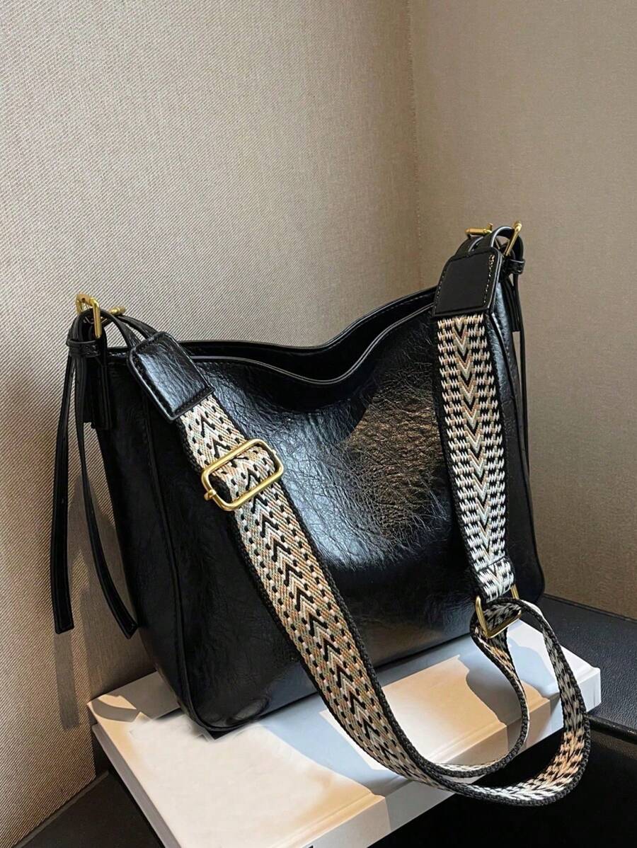 時尚純色油蠟PU皮革女士肩袋，簡約桶袋款式 - 黑色 - 查看 1