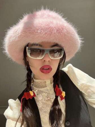 1pc Women Thick Fluffy Warm Beanie Hat, Suitable For Autumn/Winter, Pink