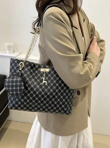 2024 New Women's Personalized Large Capacity Handbag, Fashionable Retro Chain Tote Bag With Printed Design, Suitable For Commuting, Shoulder And Handheld