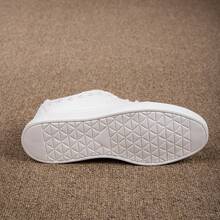 Zapatos deportivos casuales para mujeres, nuevos modelos de primavera, ligeros y cómodos, con decoración de perlas - Blanco - Ver 7