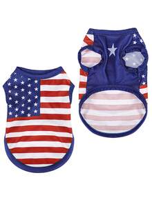 穿上这款时尚的美国国旗狗背心衬衫，展现您的爱国自豪感：完美的宠物服装，舒适而时尚，适合庆祝国庆节和户外活动