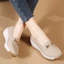 2024 New Arrival Women's Thick-Soled Slip-On Loafers, Lightweight And Slip-Resistant, Casual Mom Shoes