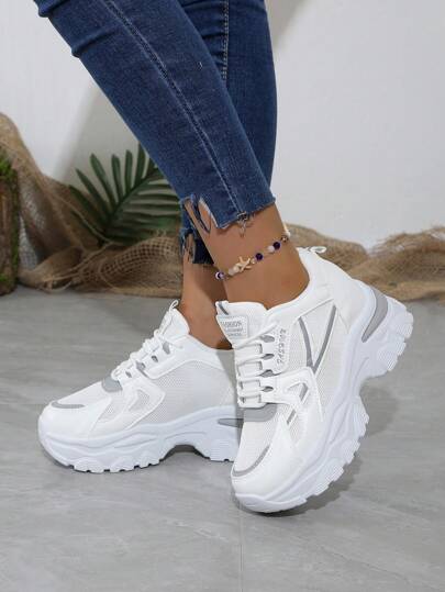 Women's White Contrast Color Casual Sneakers, New Style, Internal & External Height Increase, Comfortable, Versatile, Student, Young, Fashion Lace-Up Sports Shoes