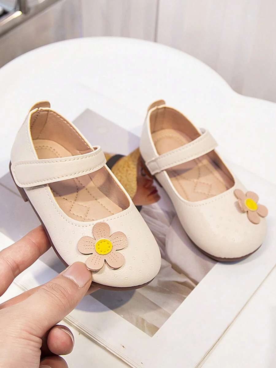 女童花卉瑪麗珍鞋，配有蝴蝶結和蝴蝶結，時尚正式鞋款適用於婚禮和派對，新風格2024