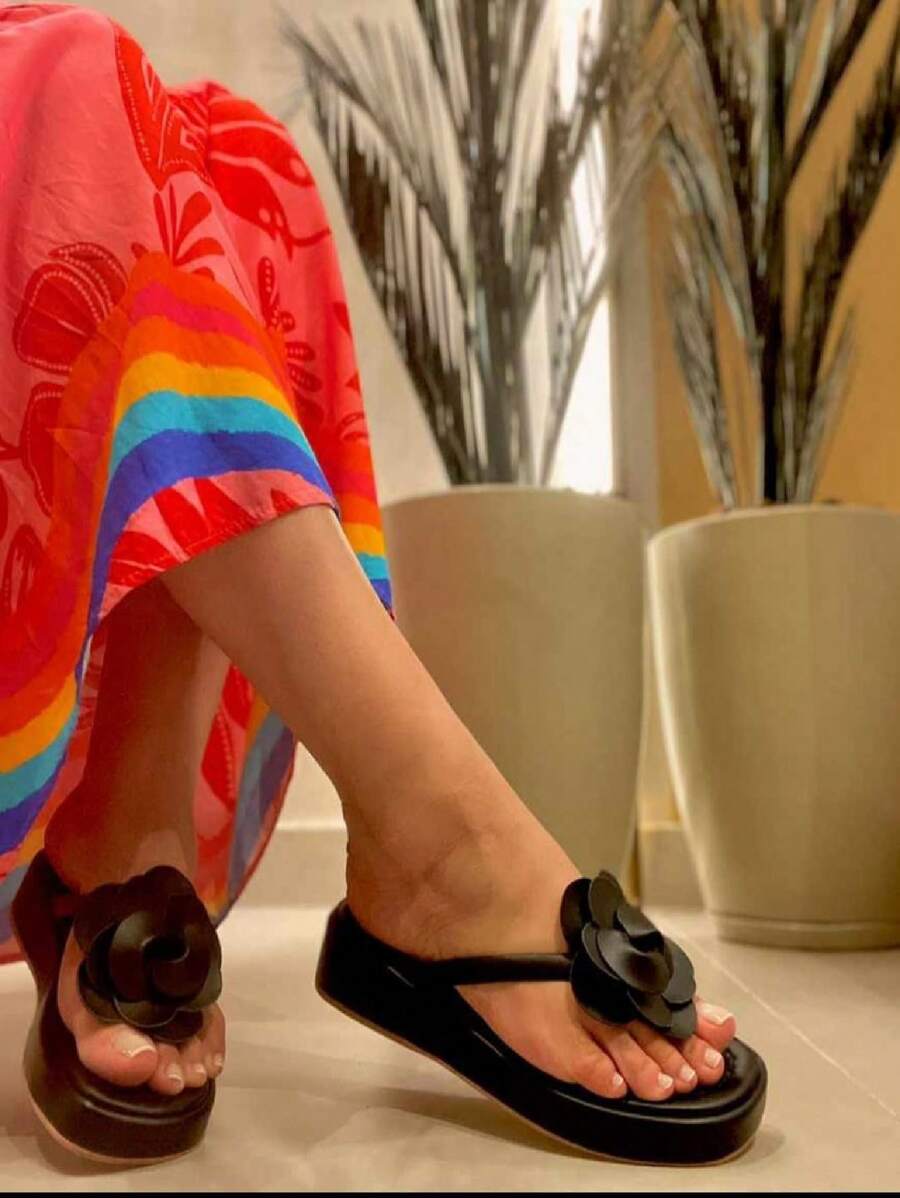 Women Platforms & Wedge Sandals - Black - View 1