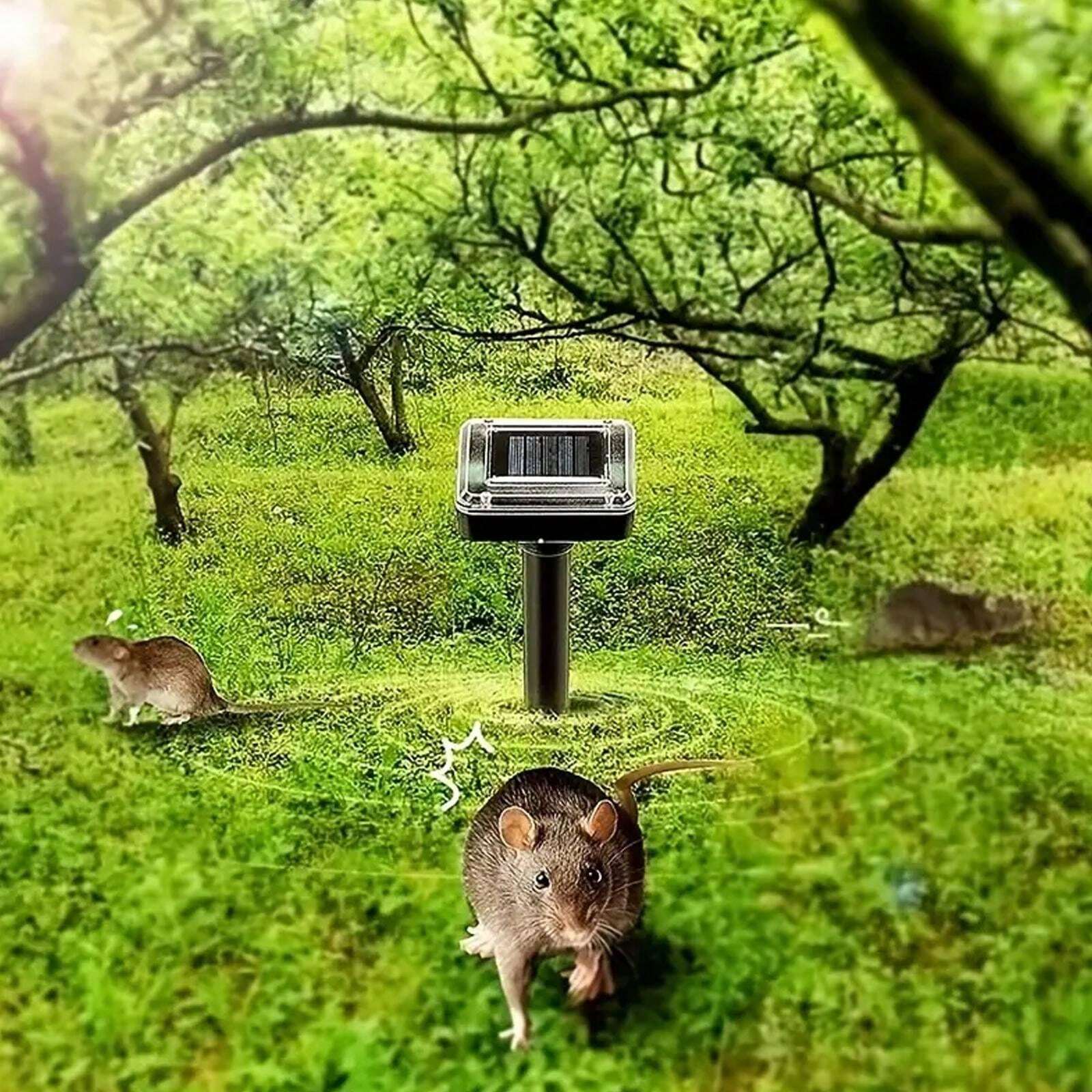 Solar Ultrasonic Pest Repeller For Rodent, Waterproof Outdoor Marmot