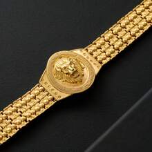 1pc Hip-Hop Lion Head Handheld Design Fashion Gold-Plated Bangle Bracelet For Women And Men, Luxurious Retro Cuff Decoration, Unique Accessory Gift