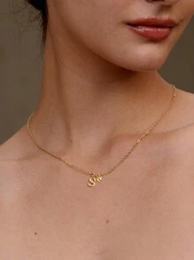 FOREVER QUEEN 3 piezas Collares de corazón e inicial S925 de plata de ley con baño de oro de 18K. Colgante personalizado, lindo, moderno y delicado con inicial de la A a la Z. Collar choker. Joyería dorada para mujeres y adolescentes. Regalo personalizado