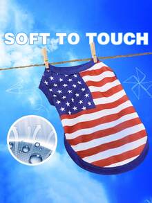 穿上这款时尚的美国国旗狗背心衬衫，展现您的爱国自豪感：完美的宠物服装，舒适而时尚，适合庆祝国庆节和户外活动