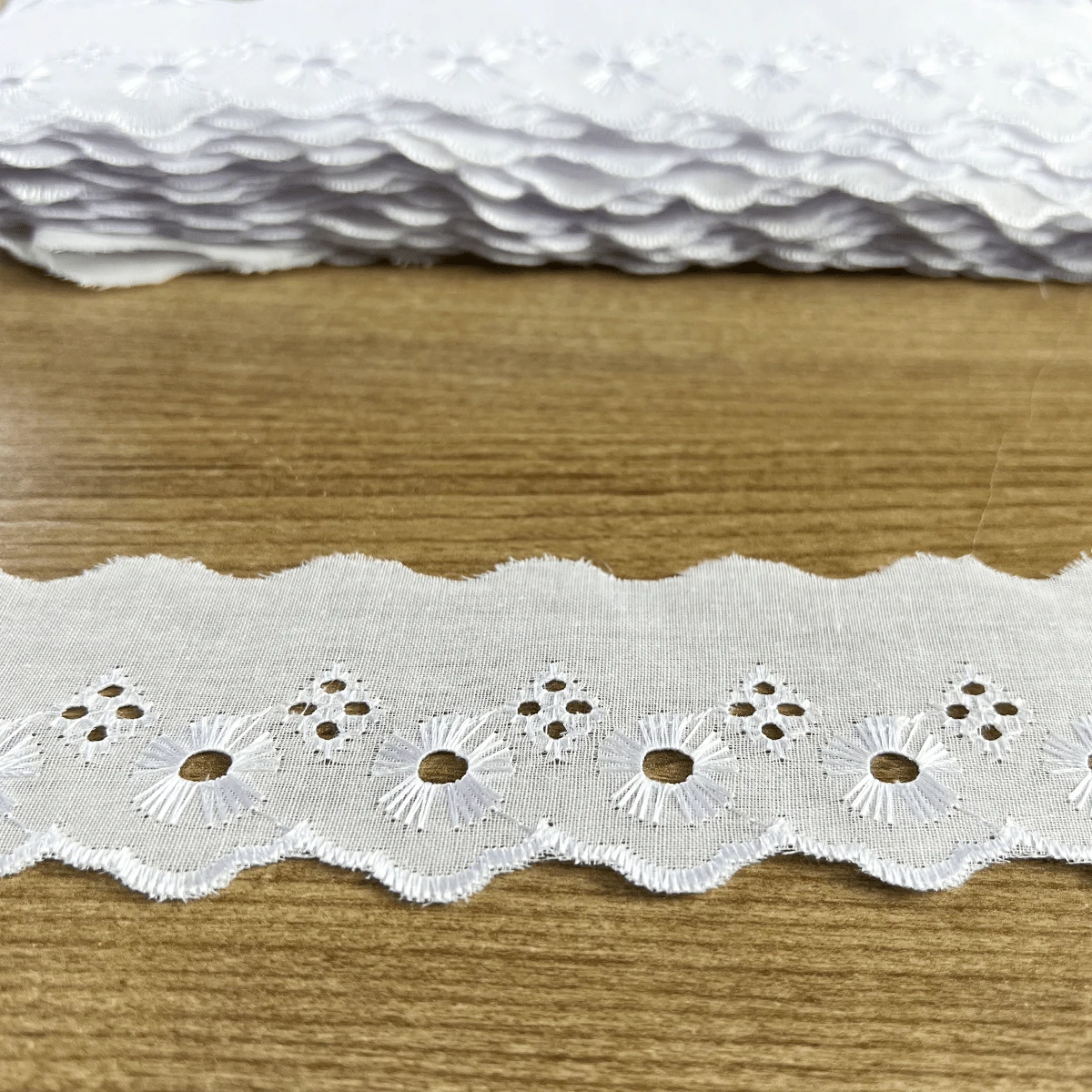 Fita Lese Laise Bordado Inglês 5cm X 13,7m Branco - 1un - Branco - Visão 1