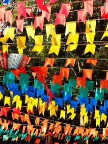 1000 Metros Bandeirinhas Festa Junina / São João Bandeirola Plástico Colorido - Resistente a Água - Multicolorido - Visão 1