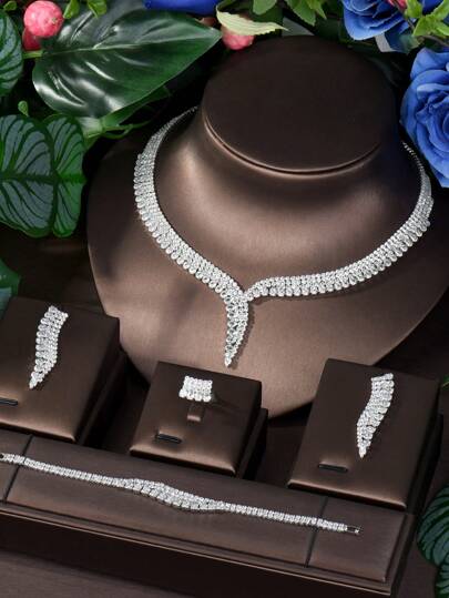 1 Conjunto de Joias Decorativas Simples com Zircônia Cúbica e Banhado a Ouro 18K, Adequado Como Presente para Mulheres em um Encontro