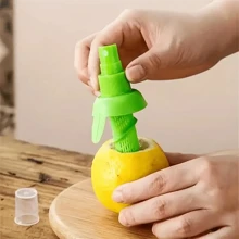 1pc, Mini Fruit Juicer Sprayer, Manual Fruit Juicer With Sprayer, Green Plastic Lemon Juicer, Manual Orange Juicer, Orange Sprayer, Creative Lemon Juicer, Kitchen Tools, Kitchen Gadgets