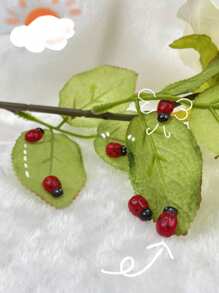 12pcs The Ladybug Ornaments Inside The Car Can Be Freely Pasted, Cute And Funny - Red - View 4