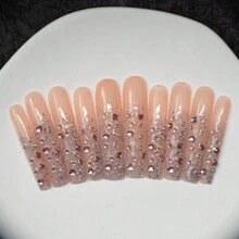 Mẹo làm móng nghệ thuật bằng acrylic dài hình chữ nhật dài theo phong cách Y2K, màu gradient lấp lánh với trái tim màu hồng và phụ kiện kim cương giả, hoàn toàn được làm thủ công để đeo. Bao gồm 10 móng tay với 3 kích cỡ, thích hợp cho các bữa tiệc, khiêu vũ và trang phục hàng ngày. Đi kèm với bộ công cụ, món quà lý tưởng cho phụ nữ và trẻ em gái. (Lưu ý: Màu sắc ngẫu nhiên cho các phụ kiện nghệ thuật làm móng) Bấm vào móng tay Đồ dùng làm móng - Màu Khaki - Xem 1