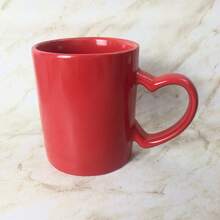 Cups - Red - View 3