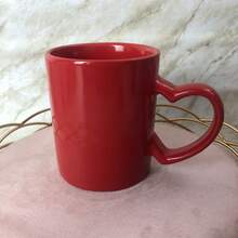 Cups - Red - View 2