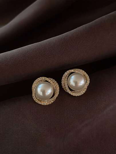 topshiny 1 Paar minimalistische, vielseitige, retroartige, Cut Out Metall-Strass-Perlen-Ohrstecker für Frauen, geeignet für den täglichen Gebrauch