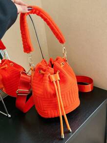 1个2023新款女士时尚毛绒水桶包，多功能轻便单肩斜挎手提包 - 橘色 - 查看 4