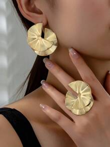 1set Minimalist & Elegant Asymmetric-Shaped Women's Ring And Earrings Set, Suitable For Vacation And Daily Wear, European And American Style - Irregular Earrings and Ring Set - View 12