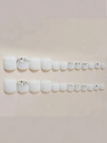 Monina 24入組透明銀色珠片修足工具，美麗雙腳的夏季必備，手工銀珠鑲嵌，明亮清晰，使腳趾顯得更白，適合日常穿著，可拆卸和更換的壓著指甲，美甲用品 - 白色 - 查看 4