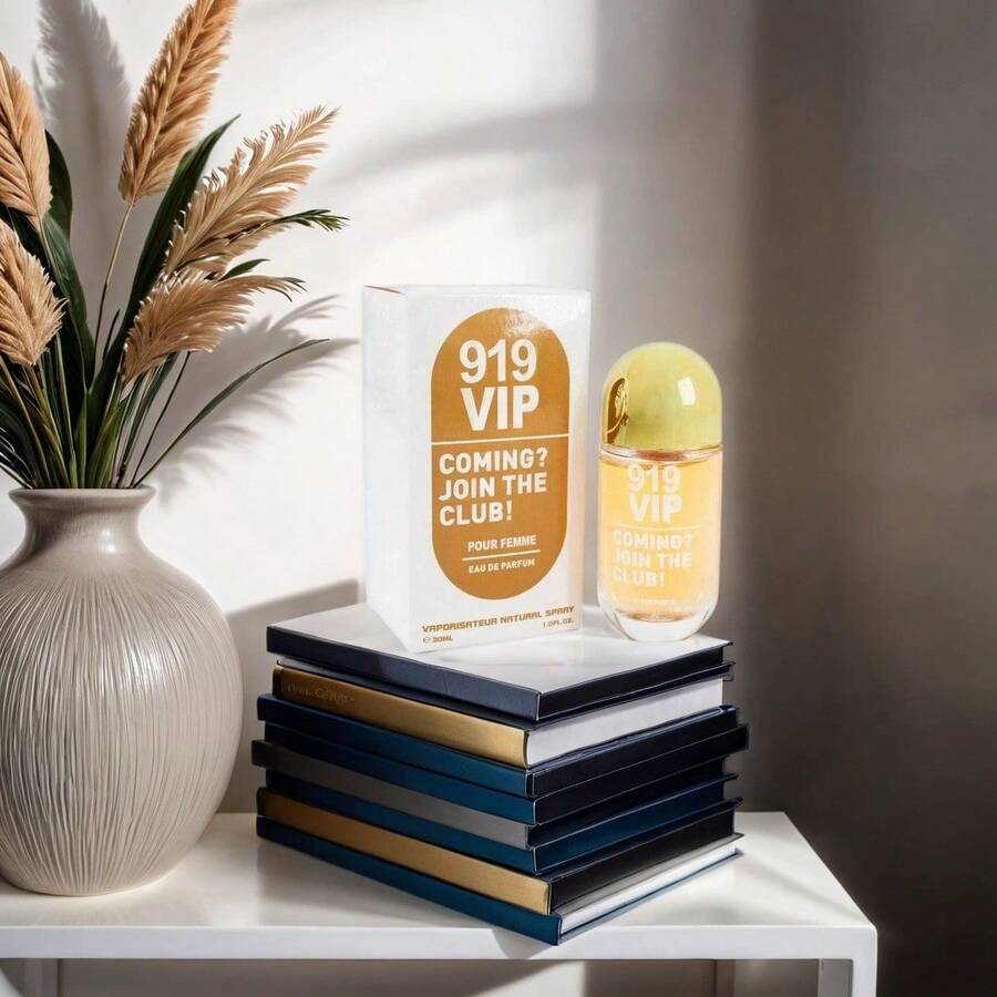 Perfume De Mujer 919 Vip Dorado 30 ML fragancia de larga duración - Fresco - Ver 1