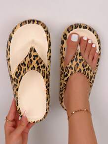 Women's Thick-Soled Slipper Sandals With Toe Separator, New Summer Leopard Print Fashion Patterned Slides, Randomly Selected - Leopard Beige - View 5