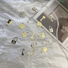 50入組心形鎖匙和鎖釘美甲裝飾，復古迷你鎖匙和鎖釘美甲裝飾，女性和女孩的美甲沙龍用品 - 彩色 - 查看 2