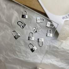 50入組心形鎖匙和鎖釘美甲裝飾，復古迷你鎖匙和鎖釘美甲裝飾，女性和女孩的美甲沙龍用品 - 彩色 - 查看 4