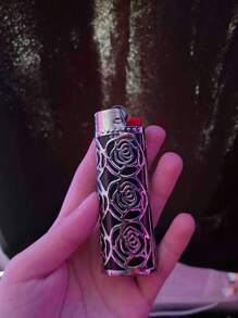 1 pieza Encendedor BIC J6 con diseño de rosa hueca, funda de encendedor de metal (solo para BIC J6), cubierta de encendedor, accesorio de encendedor