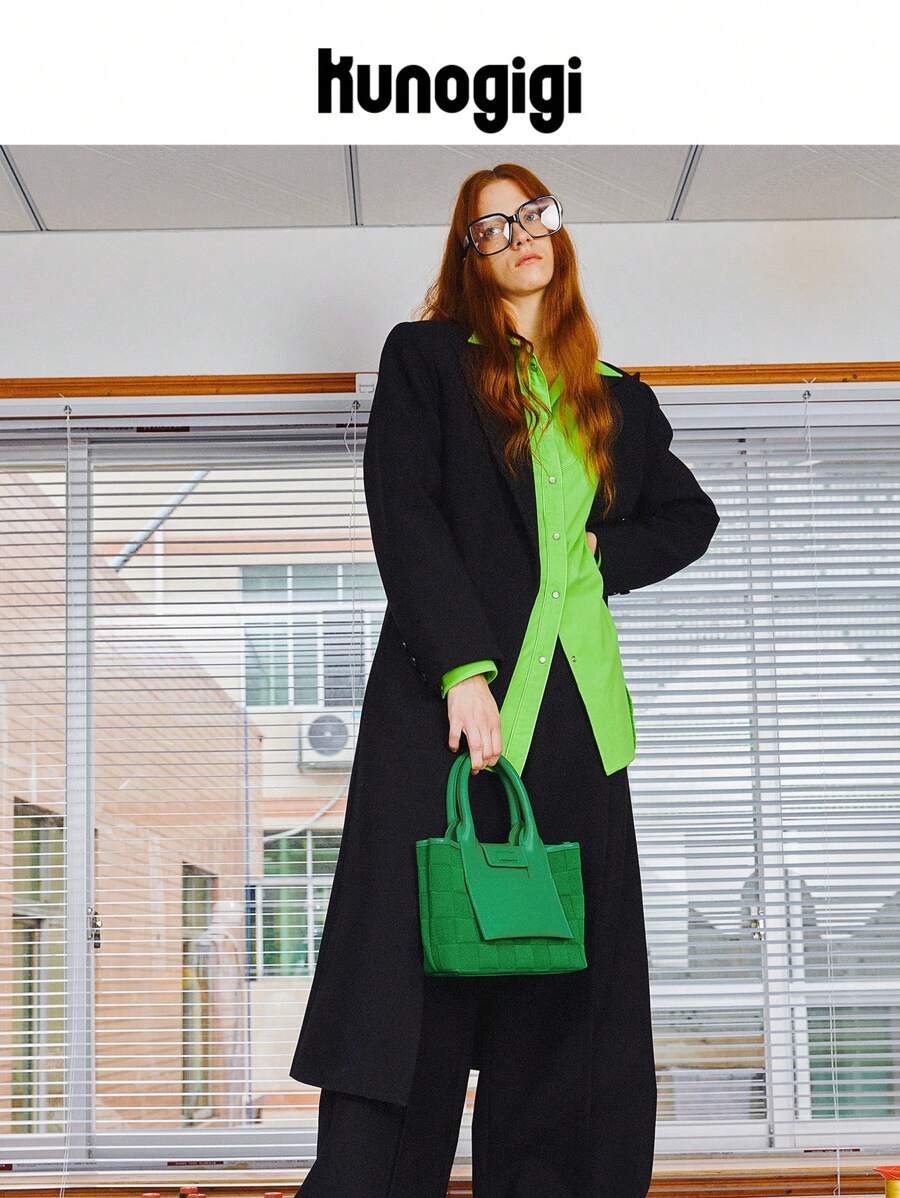 Túi dệt kim kẻ sọc KUNOGIGI/ Gurangi - Kẻ sọc xanh chắp vá, Túi xách thời trang thiết kế độc đáo. Nhẹ và cao cấp, thích hợp cho các dịp xã hội khác nhau như đi làm, hẹn hò, tiệc tùng, du lịch và nghỉ mát.