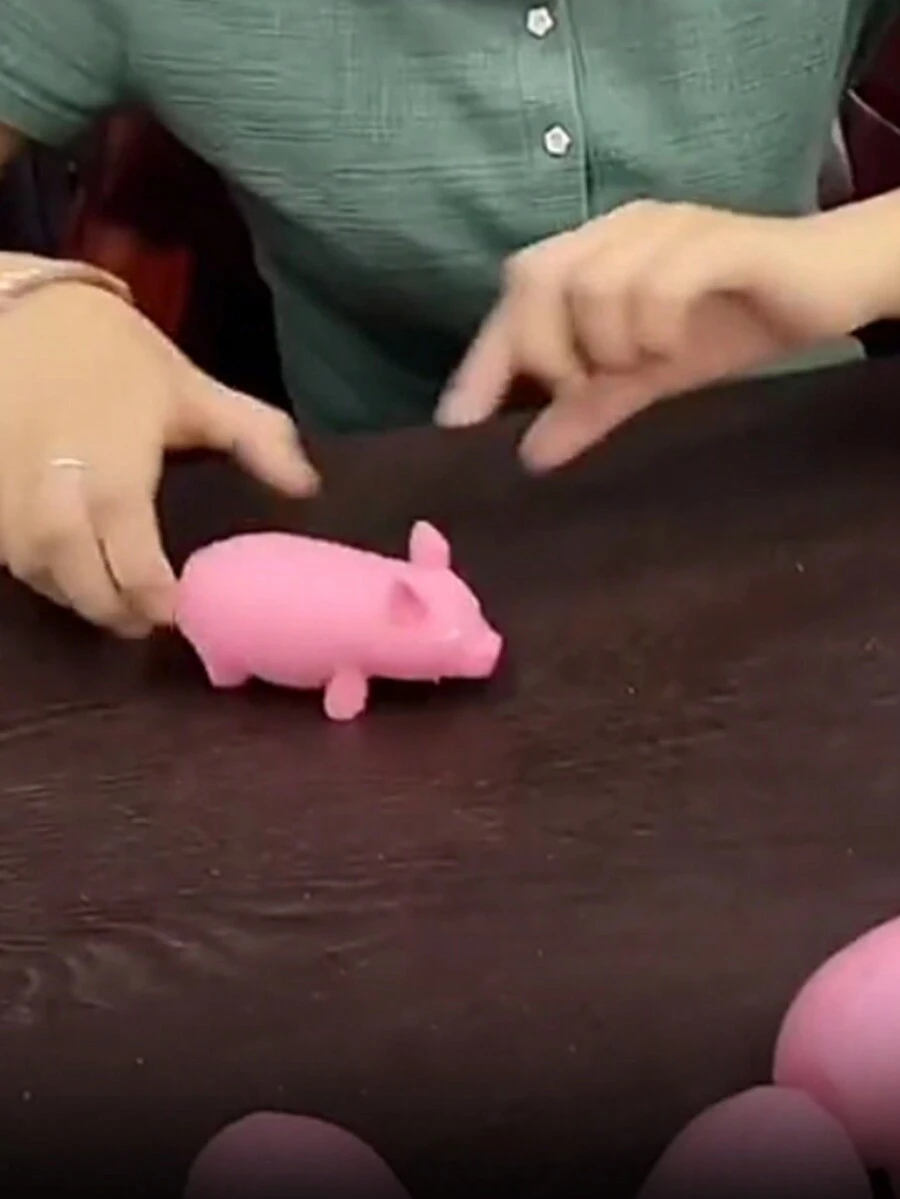 Stress-Relieving Squishy Pig Toy, Slow Rising Release Pressure Toy - Pink - View 1