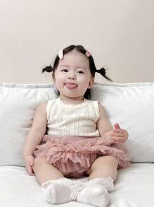 2入組年輕女孩可愛時尚針織背心上衣與蓬松3D花邊網紗短裙套裝，蝴蝶結裝飾，適用於沙灘派對，生日禮物，夏季理想出行裝