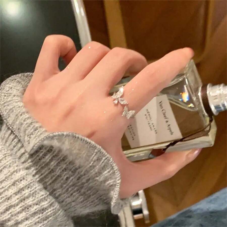 Băng tay phong cách K-Pop với thiết kế hình con bướm dễ thương, trang sức có thể điều chỉnh để phù hợp với trang phục hàng ngày, món quà hoàn hảo, phụ kiện dự tiệc - Bạc - Xem 1