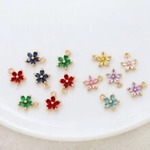 4 piezas de colgantes de flores coloridas simples con 8 colores diferentes (de 5 pétalos) para manualidades de pendientes, pulseras, collares, materiales para hacer joyas para el Día de San Valentín