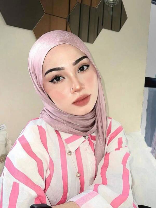 1pc Women Abaya Accessories Solid Color Island Silk Soft Headscarf, Perfect For Daily Wear, Arab Casual Long Scarf, Conservative And Solid-Colored Turban Soft Hijab,Women Veil