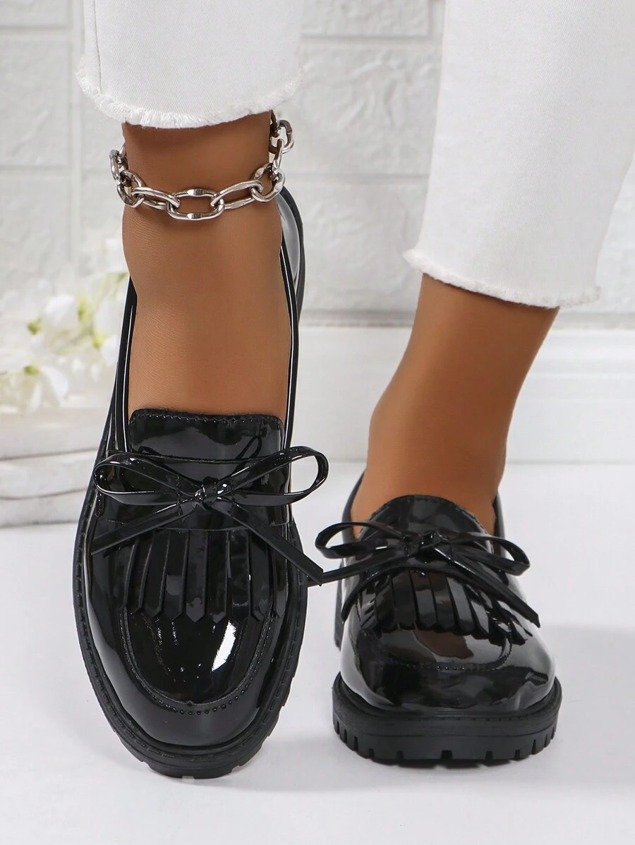 Vintage Style New 2025 Comfortable Fashion Elegant Chunky Heel Bowknot Slip-On Loafer Shoes, Round Toe Leather Flat Mary Jane Shoes With Fringes & Patent Finish - Black - View 1