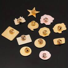 Fashionable Pink Skull Brooch For Men, Metal Paint Badge Backpack Clothing Accessories For Men Skeleton Pin For Clothes Bag Charm Backpack For School