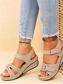 Women's Vintage Peep Toe Wedge Sandals 2024 New Arrival, Plus Size, Versatile Roman Style Flat Sandals, Fashionable Hook-And-Loop Women's Sandals, Car Line Hollow Out Comfortable 43 Yards Female Shoes - Beige - View 3