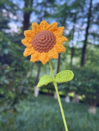 1pc/2pcs Handmade Crochet Sunflowers, Gifts For Girlfriends, Gifts For Friends, Party Gifts, Birthday Gifts, Party Gifts, Home Decorations, Party Decorations, Valentine Day, Gift Graduation